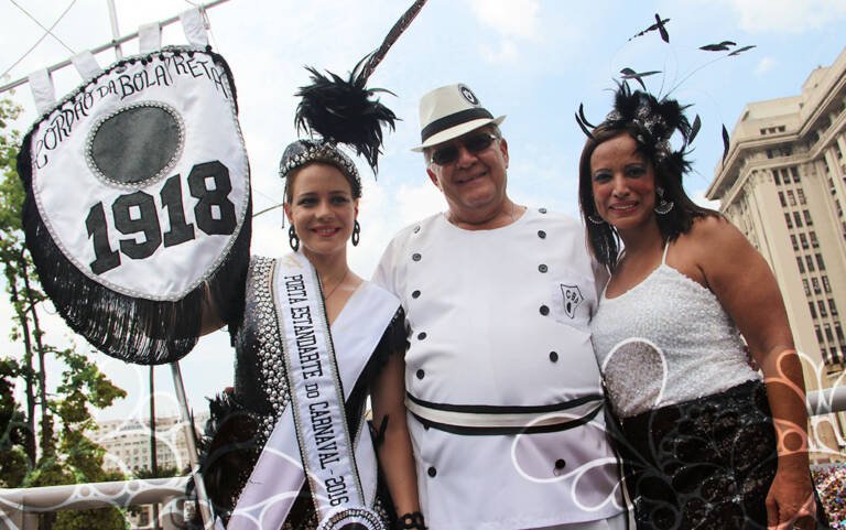 Bola Preta anima Centro do Rio com muito samba e aquela tradicional feijoada, hum!