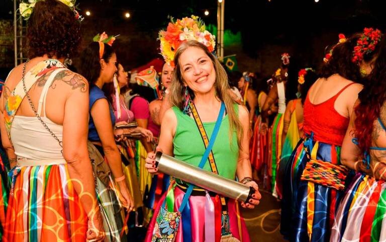 Carnaval faz bem para o corpo, mente e espírito, segundo psicóloga