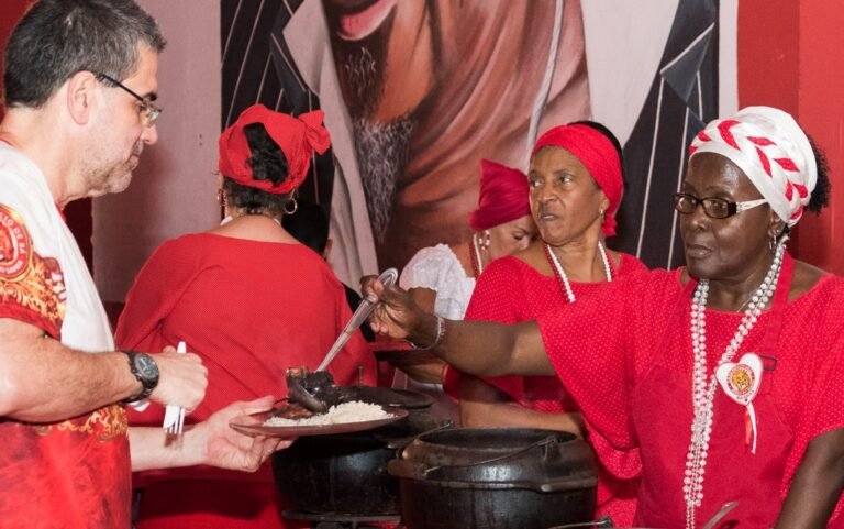 Estácio de Sá promove Feijoada pré-carnaval