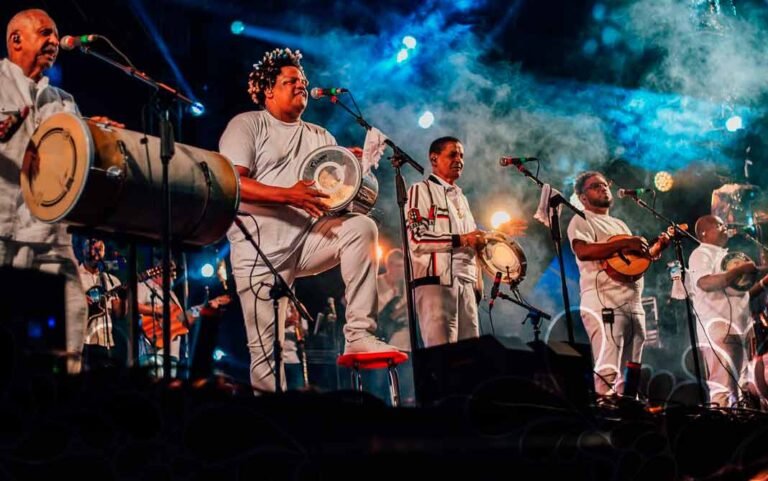 Agenda do samba: Fundo de Quintal se apresenta no Bar do Zeca Pagodinho