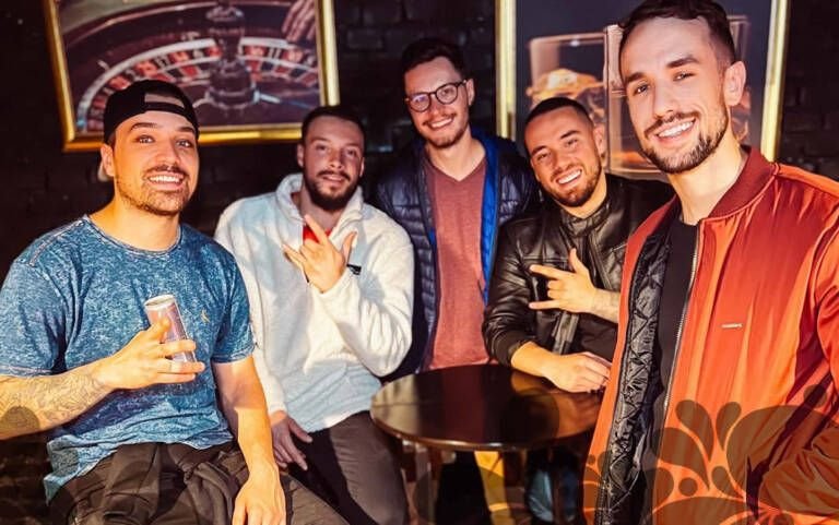 Pagode em Porto Alegre: Grupo Chocolate grava novo DVD em show ao vivo