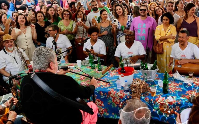 Roda de Samba com Gabriel da Muda no Boulevard Olímpico