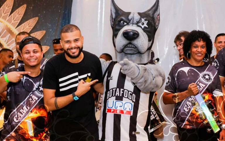 Bateria da Botafogo Samba Clube inicia ensaios rumo ao carnaval 2025